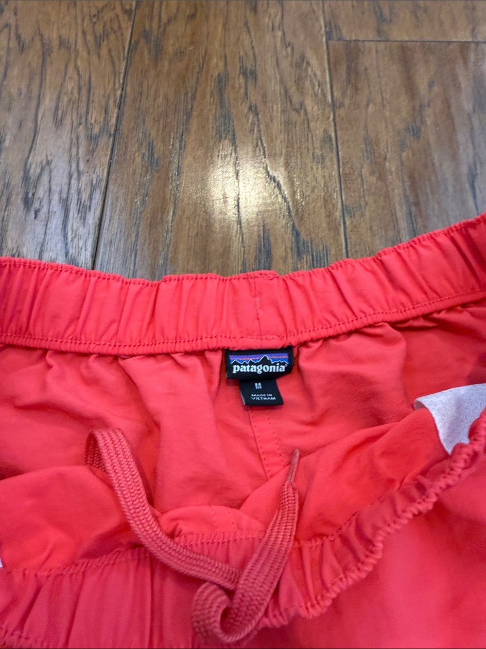 Patagonia Women’s Coral Baggie Shorts - Medium - Picture 2 of 6